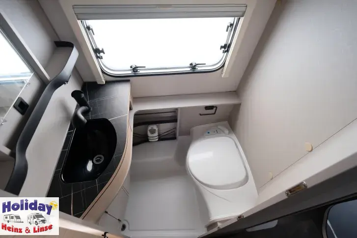 Fahrzeugbild Hymer Eriba Touring 530 Legend, Auflastung 1400 kg #14