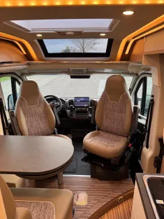 Bild 18 Malibu Charming GT skyview 600 DB