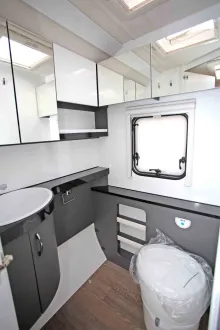 Fahrzeugbild Hobby Excellent 460 SL #17