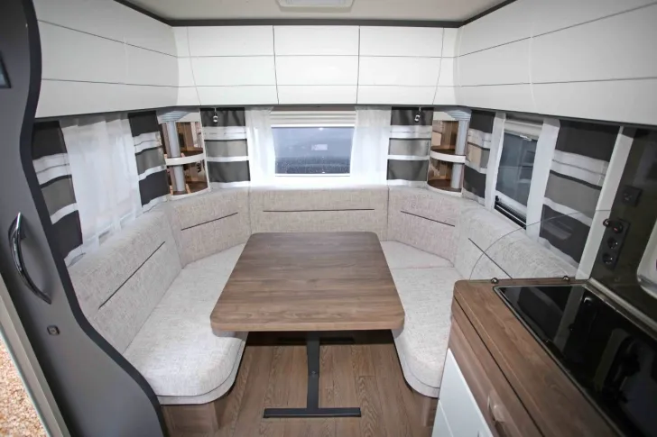 Fahrzeugbild Hobby Excellent Edition 460 UFe #4