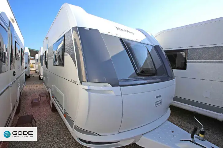 Fahrzeugbild Hobby De Luxe 460 UFe #1