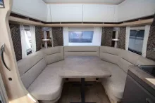 Fahrzeugbild Hobby De Luxe 460 UFe #3