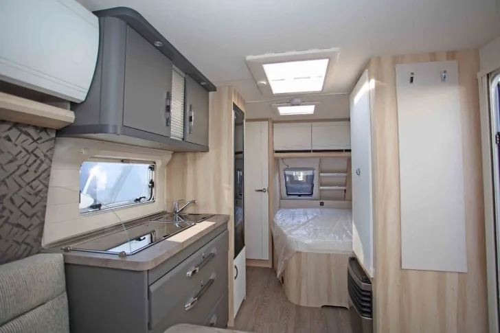 Fahrzeugbild Hobby De Luxe 460 UFe #6