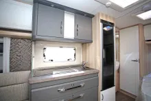 Fahrzeugbild Hobby De Luxe 460 UFe #7