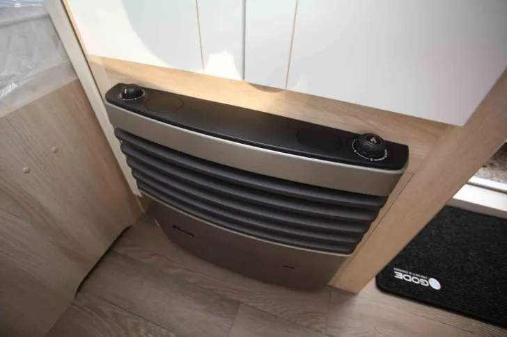 Fahrzeugbild Hobby De Luxe 460 UFe #12