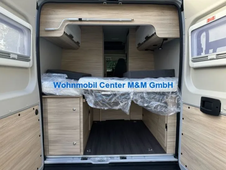 Fahrzeugbild Knaus Boxstar Street 600 Aufstelldach 60 Years Peugeot #7