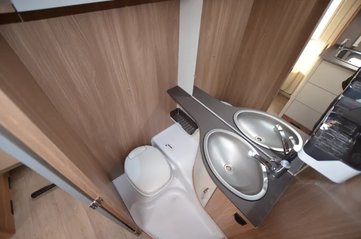 Fahrzeugbild Bürstner Premio Plus 510 TK #11