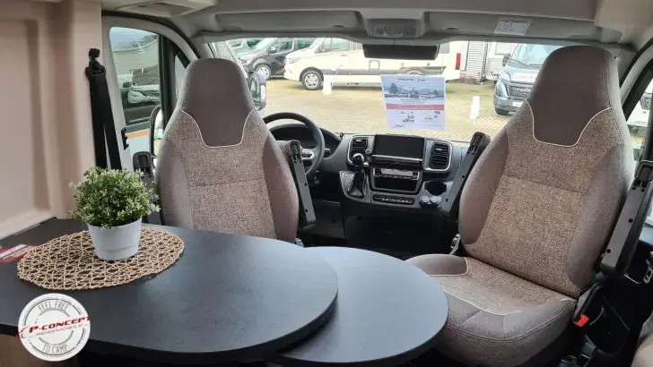 Fahrzeugbild Malibu Van Diversity 640 LE K GT skyview *junger Gebrauchtwagen* #6