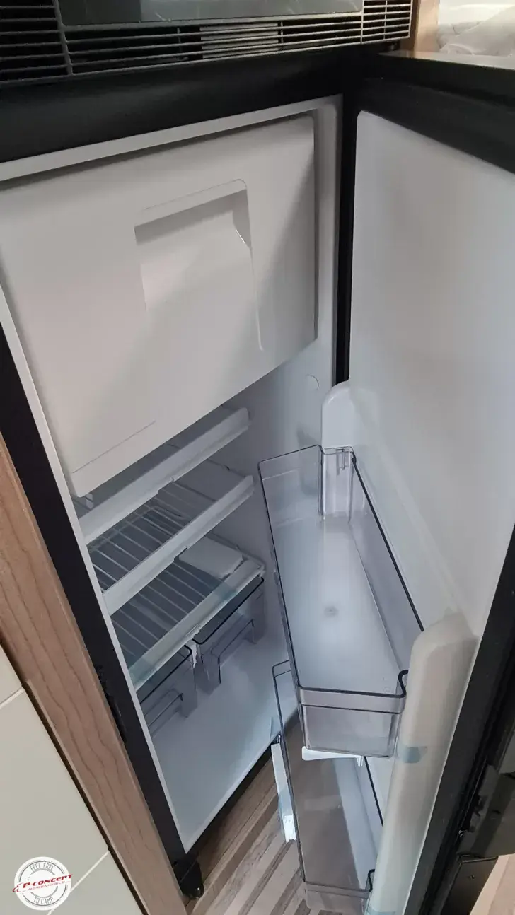 Fahrzeugbild Malibu Van Diversity 640 LE K GT skyview *junger Gebrauchtwagen* #12