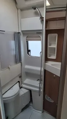 Fahrzeugbild Malibu Van Diversity 640 LE K GT skyview *junger Gebrauchtwagen* #15