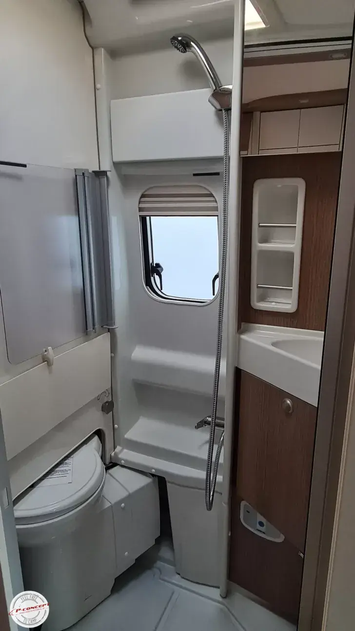 Fahrzeugbild Malibu Van Diversity 640 LE K GT skyview *junger Gebrauchtwagen* #15