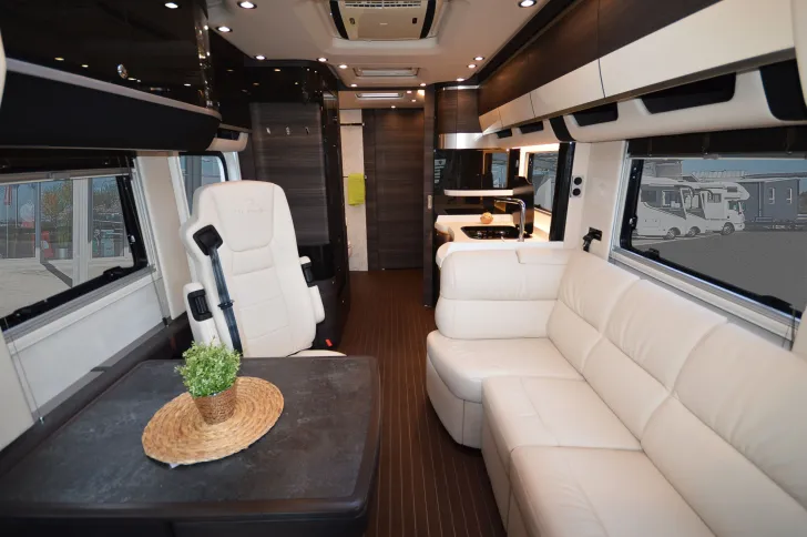 Fahrzeugbild Concorde Charisma 860 LI Ed70*VOLL*MirrorC*Bar #6
