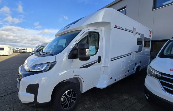 Fahrzeugbild Pilote Pacific P720U Expression #3