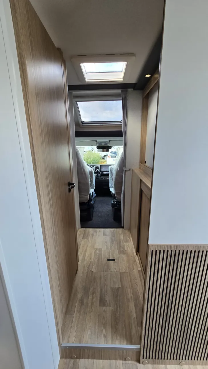 Fahrzeugbild Pilote Pacific P720U Expression #12