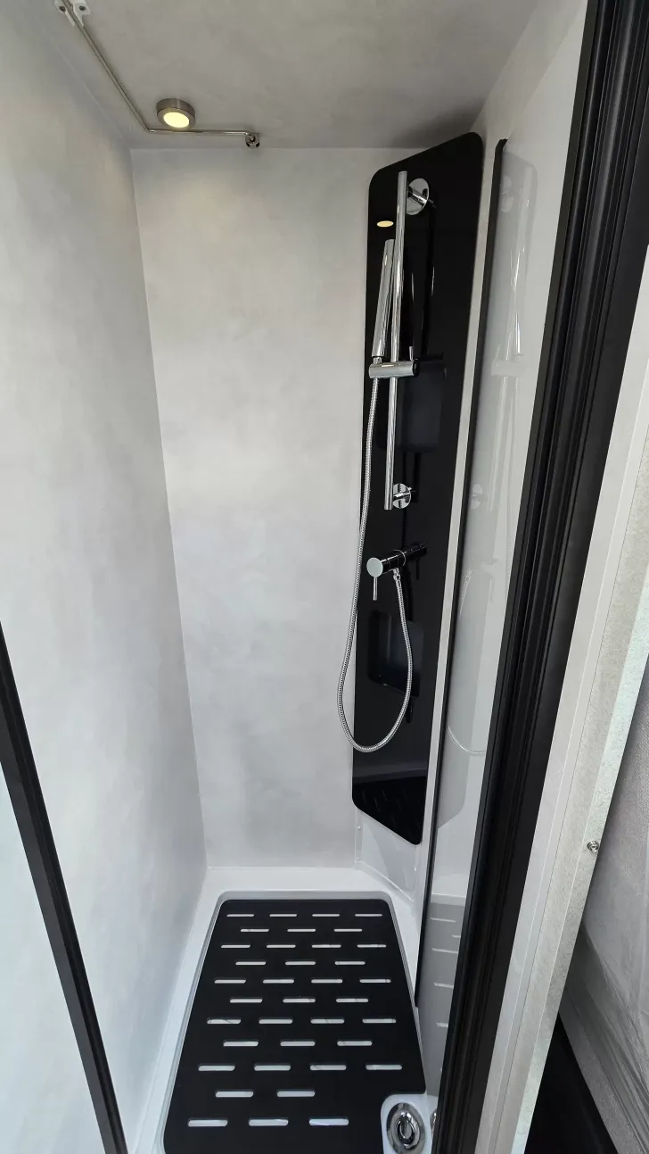 Fahrzeugbild Pilote Pacific P720U Expression #13