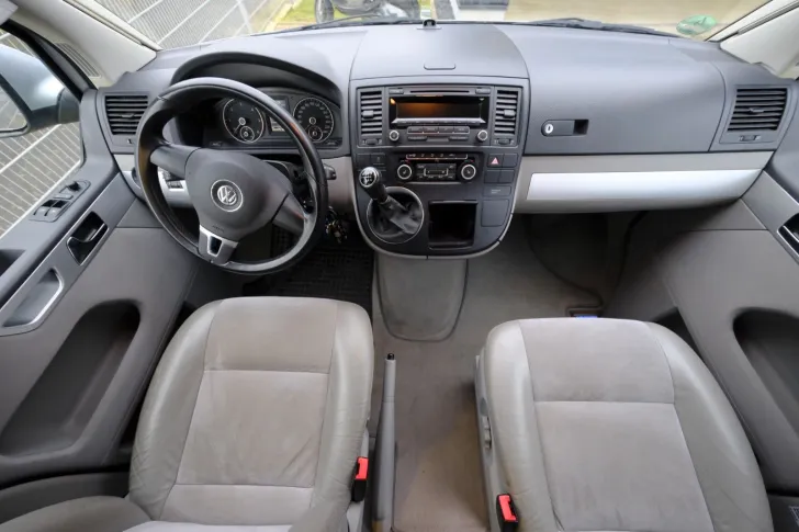 Fahrzeugbild California Edition/VW T5/Aufstelldach/Klima/AHK #11