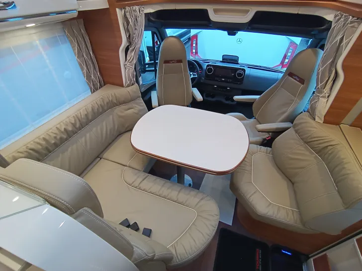Fahrzeugbild Carthago chic c-line T 4.9 LE #9