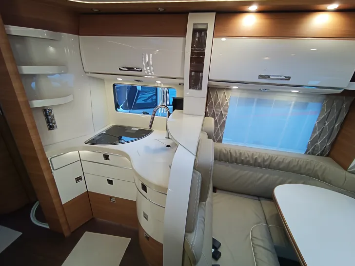 Fahrzeugbild Carthago chic c-line T 4.9 LE #10