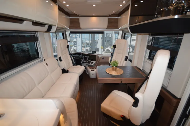 Fahrzeugbild Concorde Charisma 910 LSI #8
