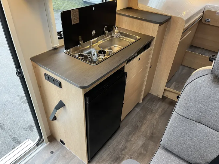 Fahrzeugbild Sunlight V 66 Paket One mit Markise* #13