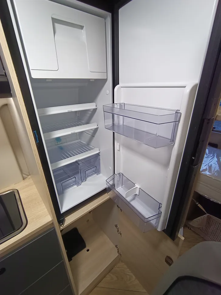 Fahrzeugbild Challenger Van F&S Edition #11