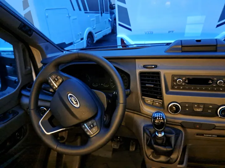 Fahrzeugbild Carado Edition24 T Ford 449 155 PS Hubbett #9