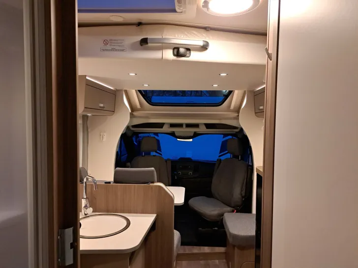 Fahrzeugbild Carado Edition24 T Ford 449 155 PS Hubbett #18