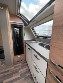 Fahrzeugbild Weinsberg CaraOne 390 PUH #6