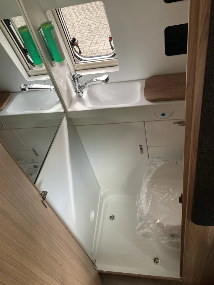 Fahrzeugbild Weinsberg CaraBus 600 ME Aufstelldach #14