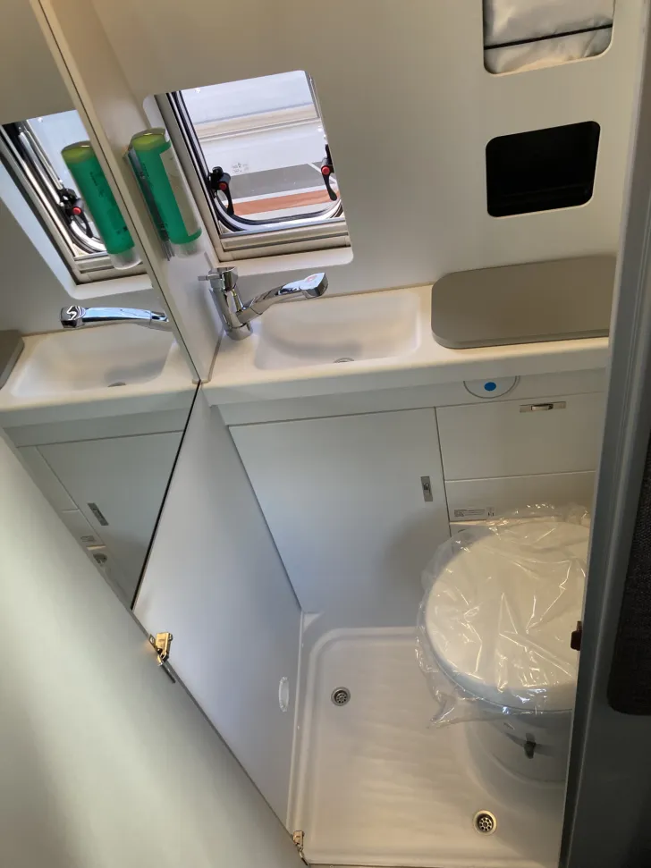 Fahrzeugbild Weinsberg CaraTour 600 ME ++ABVERKAUF++ #10