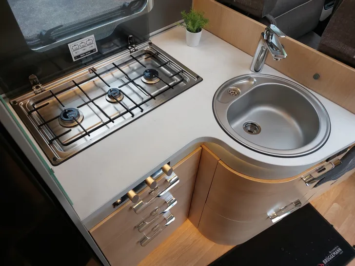 Fahrzeugbild Hymer B-Klasse MC I WhiteLine 550 Premiumpaket, AHK #13