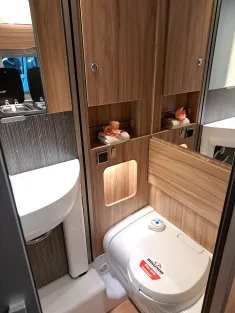 Bild 19 Hymer Exsis-t 474