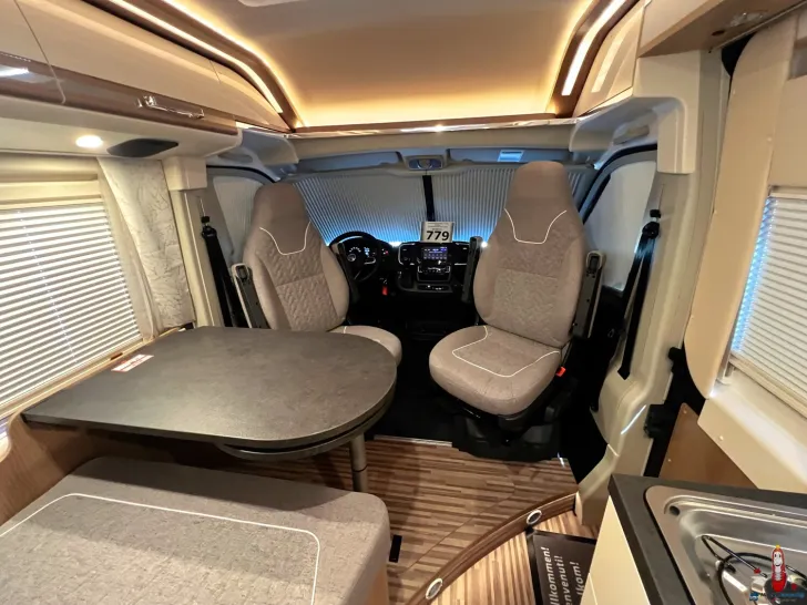 Fahrzeugbild Malibu Van charming coupé 600 DB ( (779) #21