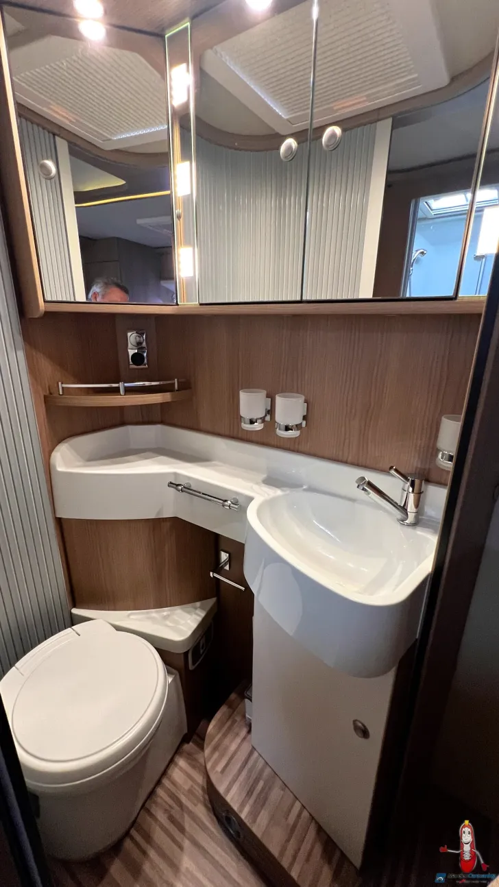 Fahrzeugbild Malibu T 440 QB (542) #25