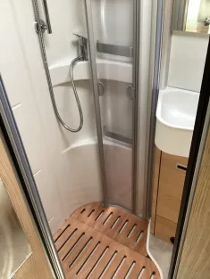 Bild 15 Hymer B-Klasse MC T BlackLine 600