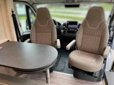 Bild 10 Malibu Van first class - two rooms 640 LE RB sofort verfügbar + 180 PS Automatik