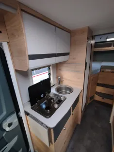 Bild 13 Dethleffs Globebus I 6 *SAT-TV*Markise*Rahmenfenster*