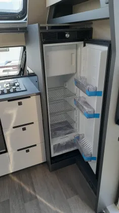 Bild 5 Hobby Maxia 660 WQM 2,2t, Alde Fussbodenheiz, Backofen
