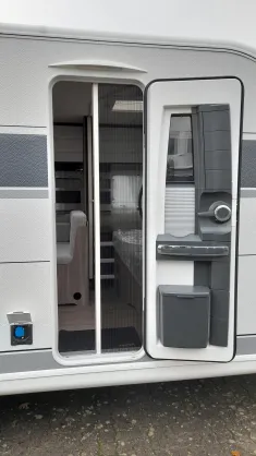 Bild 5 Hobby Excellent Edition 545 KMF Garagenklappe; 2000kg