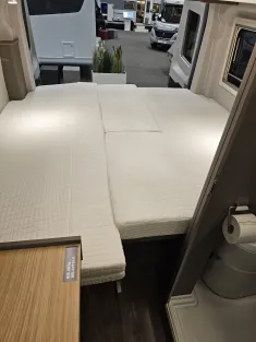 Bild 12 LMC Innovan 592