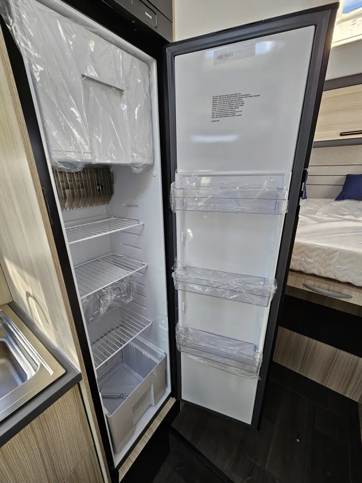 Fahrzeugbild Sun Living S 70SL X-TRA Markise|Hubbett auf Oktober 25 #11