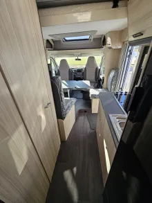 Fahrzeugbild Sun Living S 70SL X-TRA Markise|Hubbett auf Oktober 25 #18