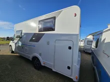 Fahrzeugbild Sun Living S 70SL X-TRA Markise|Hubbett auf Oktober 25 #28