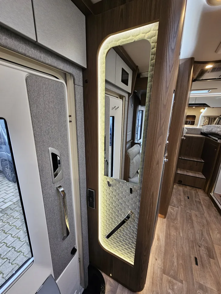 Fahrzeugbild Hymer B-Klasse ML I 780 Voll-Luftfederung|auf Sept. 26 #20