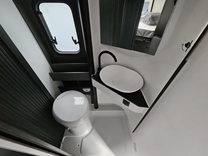 Fahrzeugbild Adria Twin Edition 640 SLB LEDSW|NAVI|RFK|Solar|200Ah #8