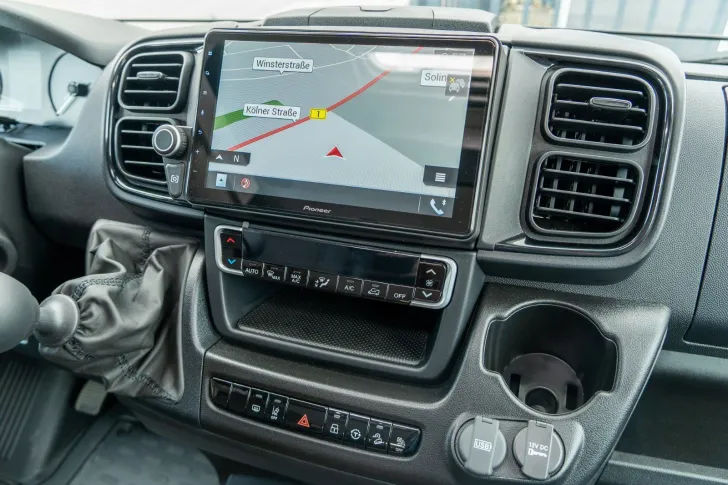 Fahrzeugbild Hobby Optima De Luxe T75 HGE *Einzelbetten*Navi*180PS #9