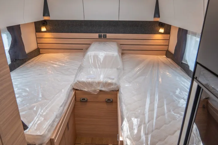 Fahrzeugbild Hobby Optima De Luxe T75 HGE *Einzelbetten*Navi*180PS #13