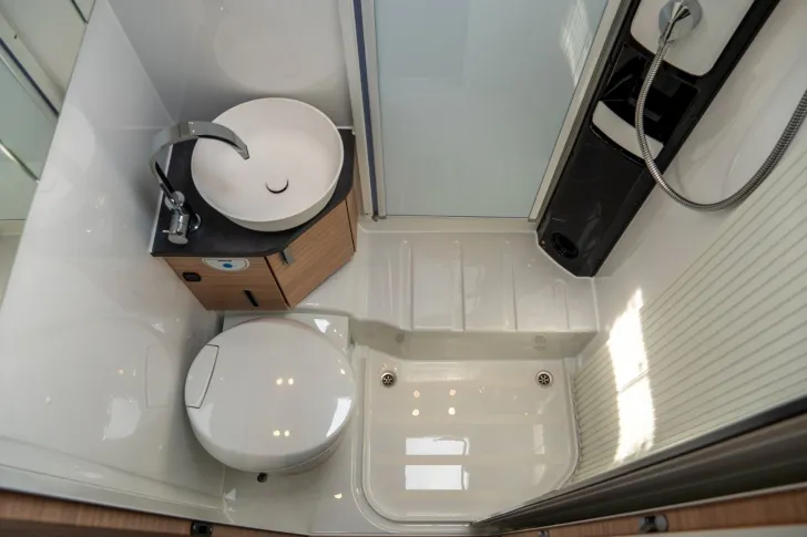 Fahrzeugbild Hobby Optima De Luxe T75 HGE *Einzelbetten*Navi*180PS #18