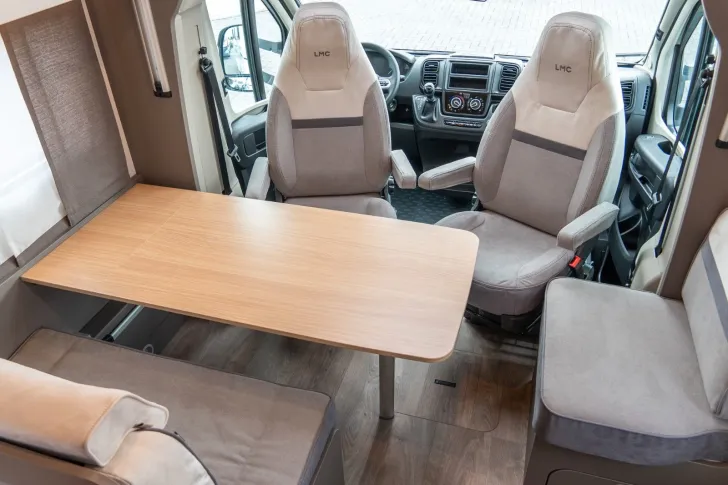 Fahrzeugbild LMC Tourer Lift H 730 G *Einzelbetten*Hubbett*Autom. #11