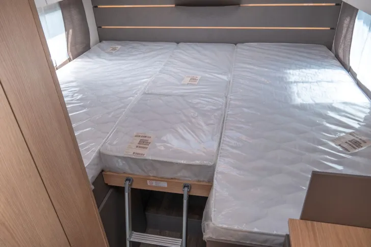 Fahrzeugbild LMC Tourer Lift H664 *Bi-Xenon*Navi*Hubbett*RFK #13